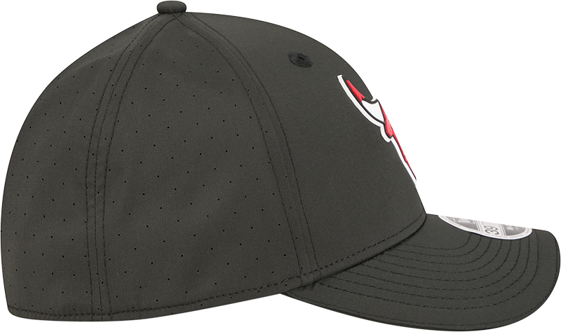Chicago Bulls New Era Assist Black M-Crown 39THIRTY Flex Hat for Men product image 5, provided for visual reference and
