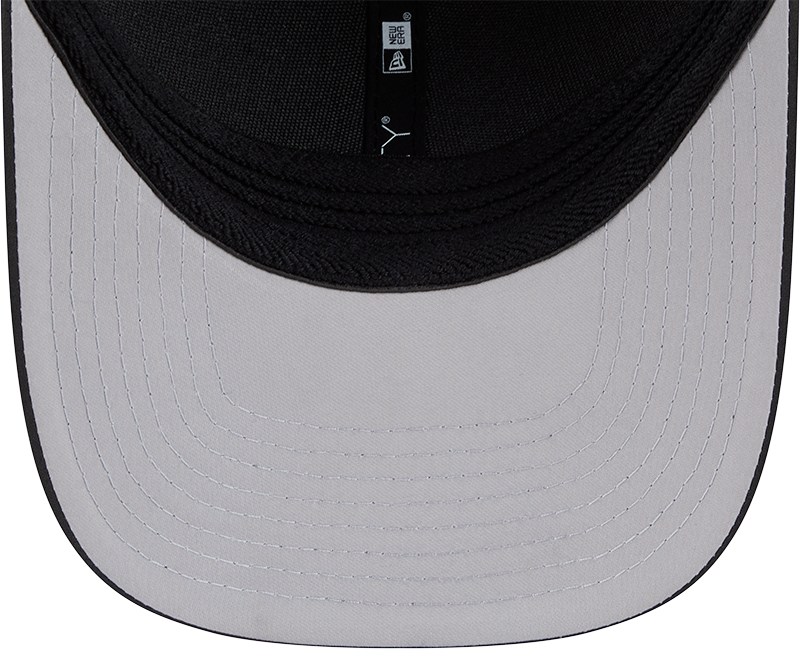 Chicago Cubs New Era M-Crown 39Thirty Metallic Black Performance Flex Fit Hat-Crawling Bear product image 7, provided for