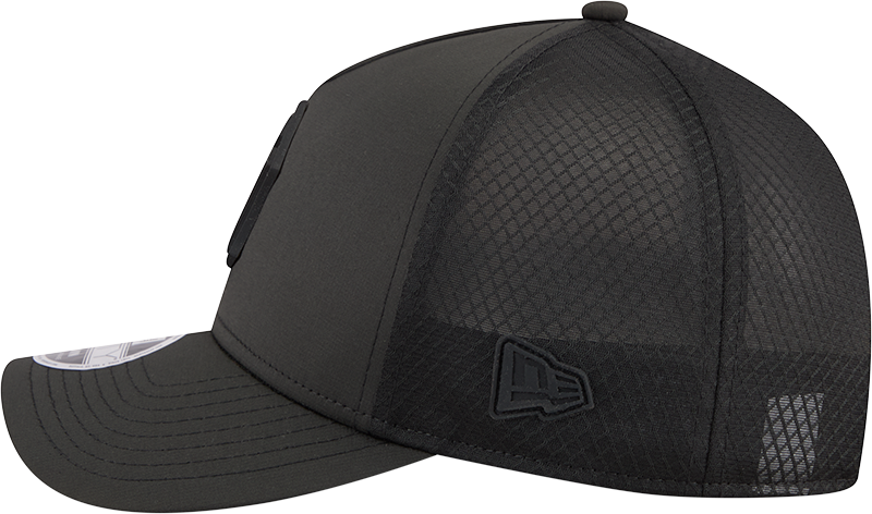 New York Yankees New Era Badged 9FORTY M-Crown Adjustable Hat-Black product image 4, provided for visual reference and