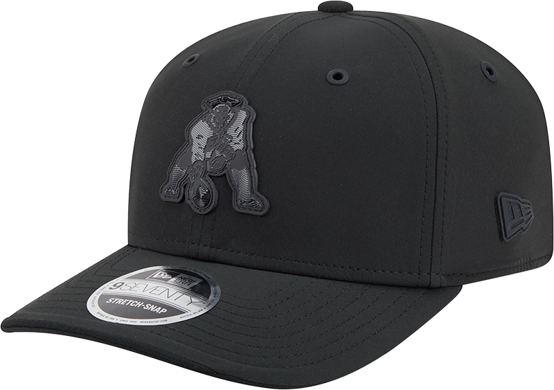 New England Patriots New Era 2026 NFL Sideline 9SEVENTY Black Alternate Logo Adjustable Hat for Men product image 1,
