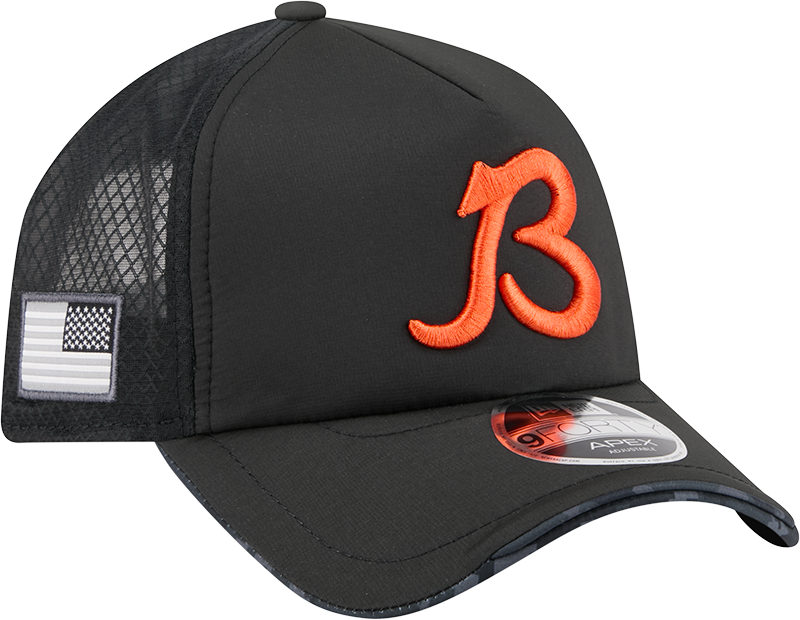 Chicago Bears New Era 2026 Salute To Service Apex 9FORTY 'B' Logo Adjustable Trucker Hat - Black product image 1, provided