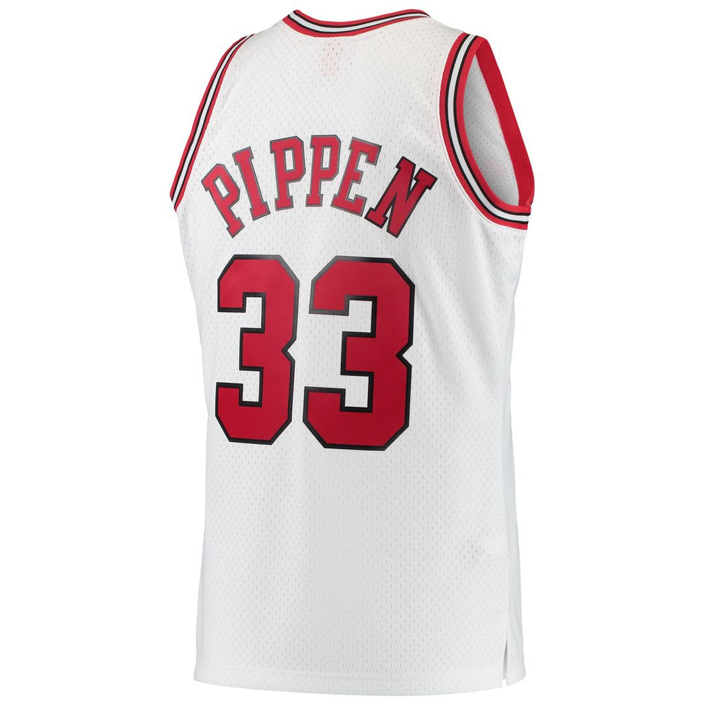 Chicago Bulls Scottie Pippen Mitchell & Ness 1997/98 product image 9