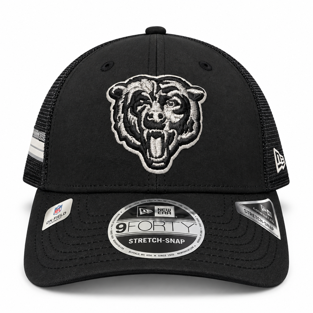 Chicago Bears New Era 2026 Salute To Service 9FORTY Bearhead Logo Stretch-Snap Hat - Black product image 2, provided for