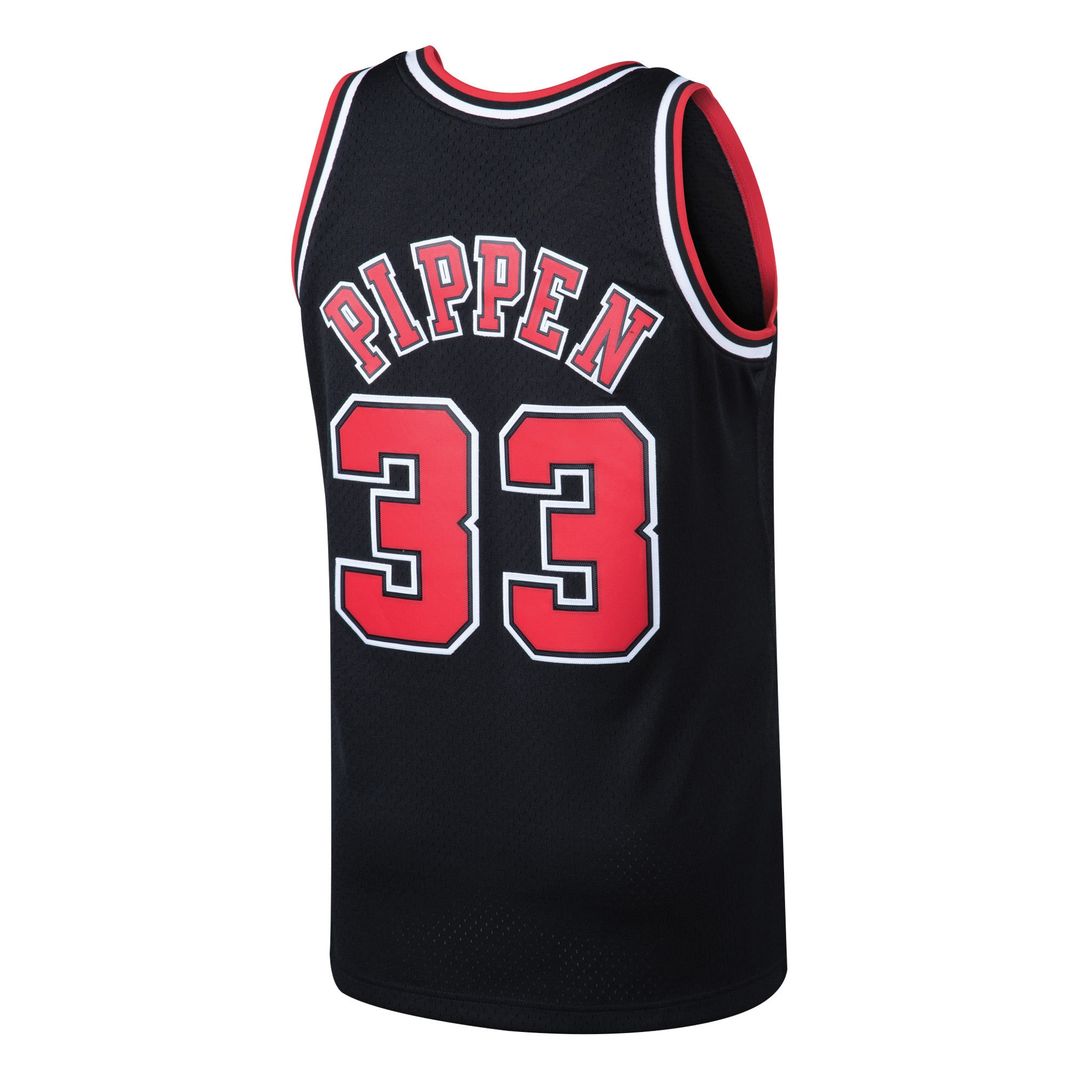 Chicago Bulls Scottie Pippen Mitchell & Ness 1997/98 product image 3