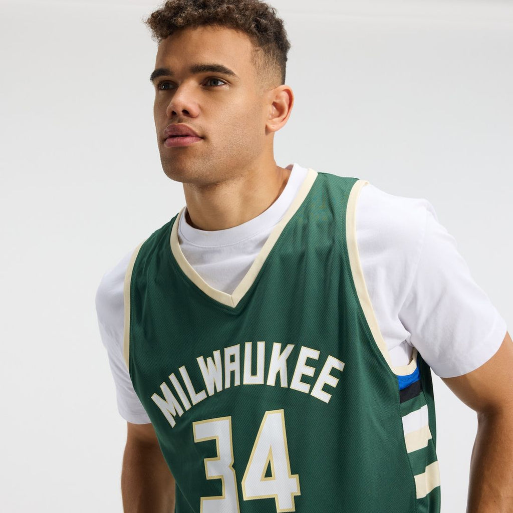Milwaukee Bucks Giannis Antetokounmpo Fanatics Fast Break product image 8