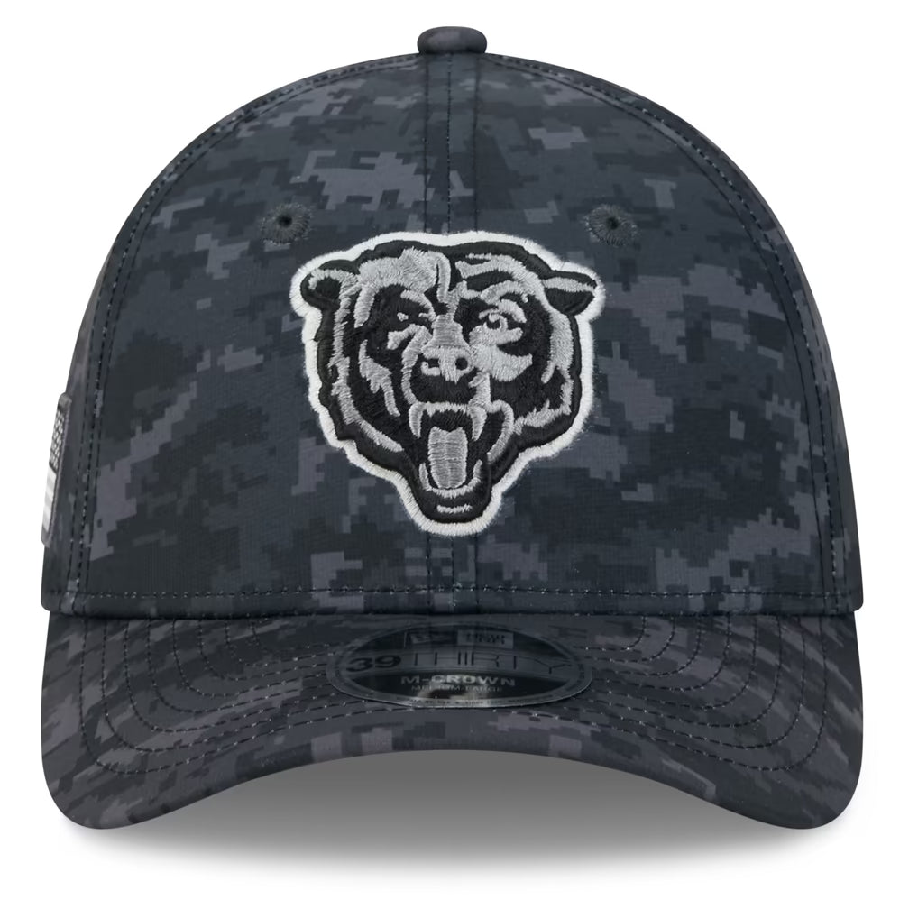 Chicago Bears New Era 2026 Salute To Service 39THIRTY M-Crown Stretch Hat - Black product image 2, provided for visual