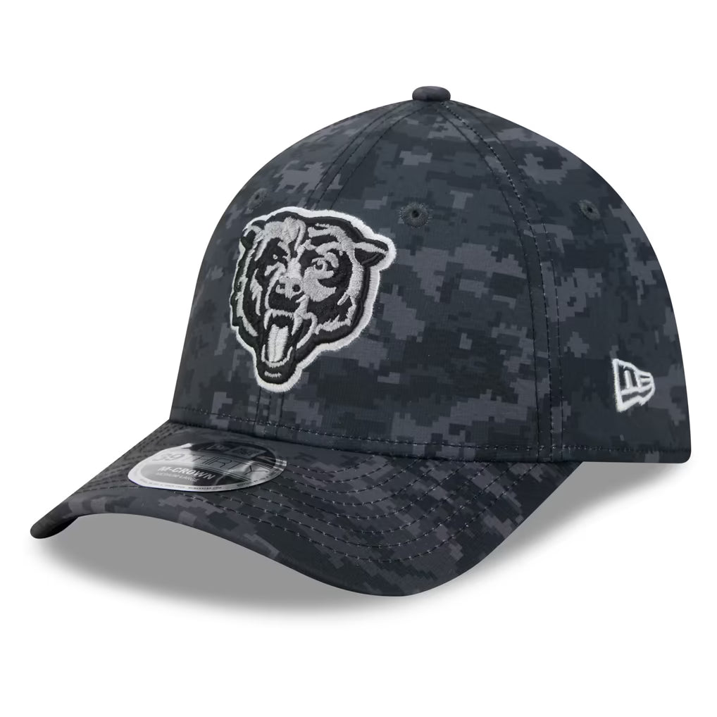 Chicago Bears New Era 2026 Salute To Service 39THIRTY M-Crown Stretch Hat - Black product image 3, provided for visual