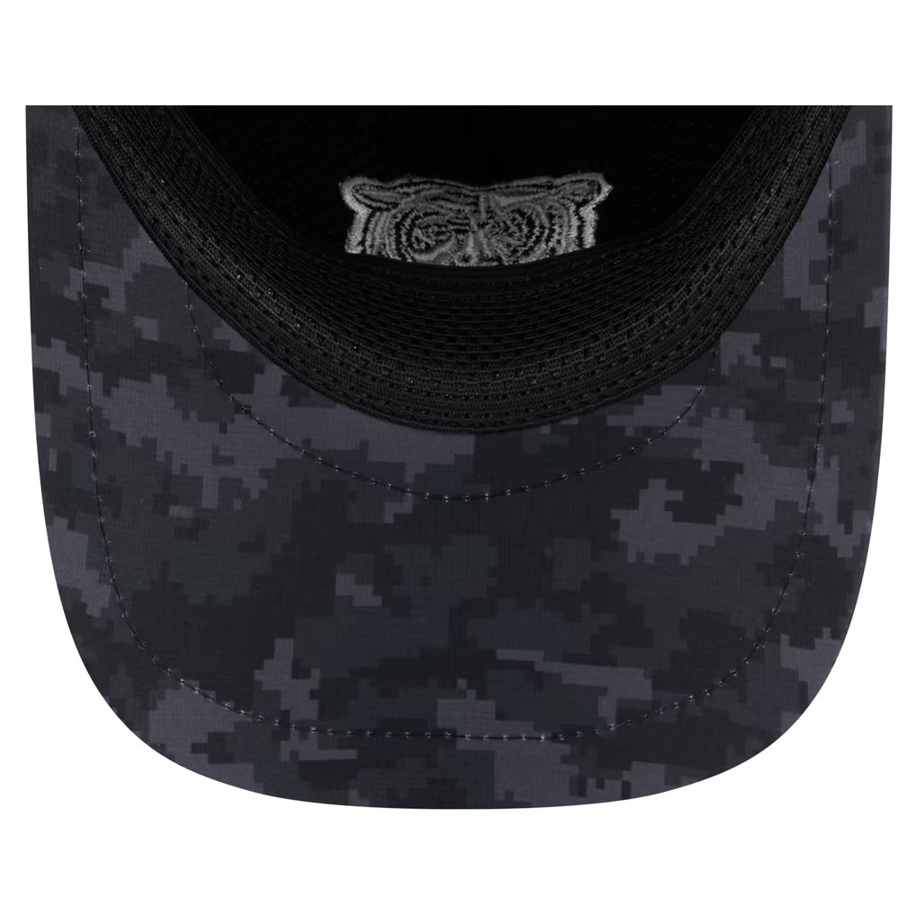 Chicago Bears New Era 2026 Salute To Service 9FORTY Bearhead Logo Stretch-Snap Hat - Black product image 5, provided for