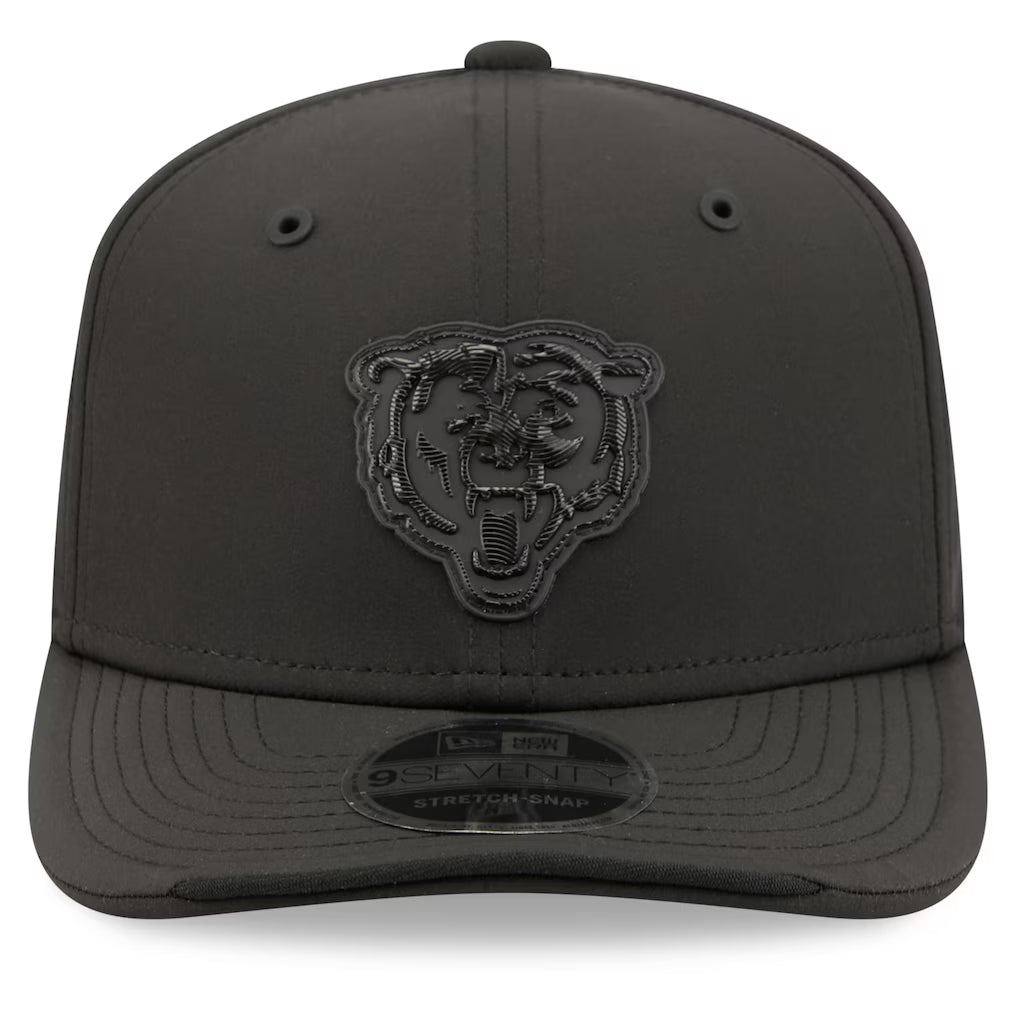 Chicago Bears New Era 2026 NFL Sideline 9SEVENTY Tonal Black Adjustable Hat for Men product image 2, provided for visual