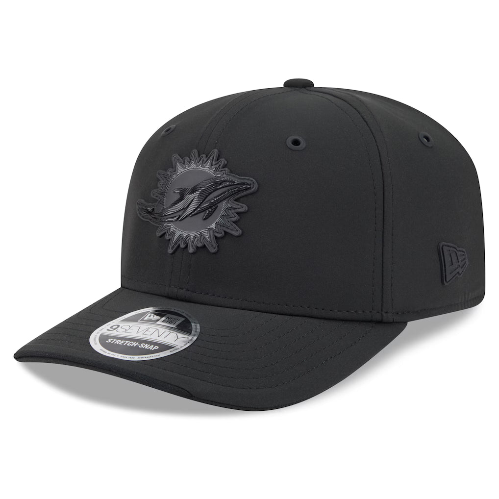 Miami Dolphins New Era 2026 NFL Sideline 9SEVENTY Black Adjustable Hat for Men product image 1, provided for visual