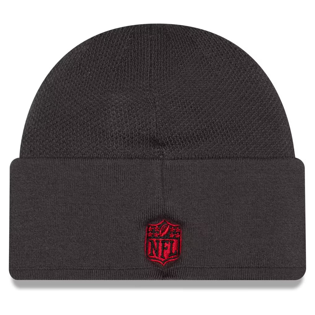 San Francisco 49ers 2026 New Era Official Sideline Gray Skully Knit Hat product image 2, provided for visual reference and