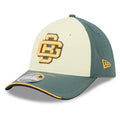 Green Bay Packers New Era 2026 Rivalries Collection 39THIRTY M-Crown Stretch Hat product image 1, provided for visual