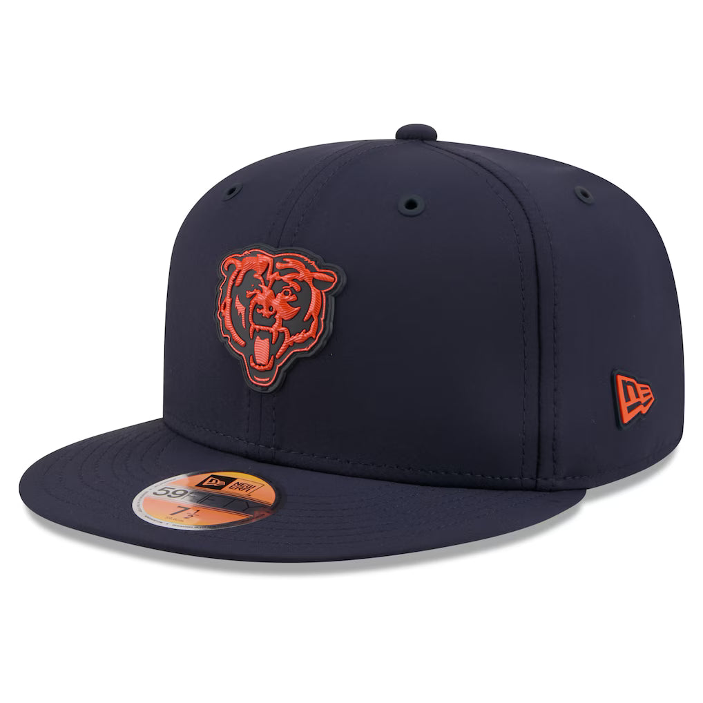 Chicago Bears 2026 NFL Sideline Performance 59FIFTY Navy Fitted Hat product image 1, provided for visual reference and