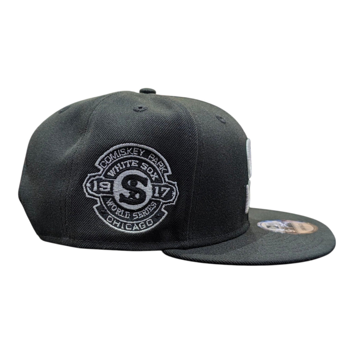 Chicago White Sox New Era 1917 World Series Black 9FIFTY Snapback Hat product image 2, provided for visual reference and