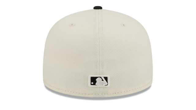 Chicago White Sox 2 Tone Chrome/Black New Era Color Basic 59FIFTY Fitted Hat product image 4, provided for visual reference